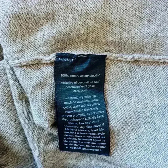 NWOT Women's Tommy Hilfiger Rhinestone Logo  Long Sleeve Crew Grey Size Medium - Picture 8 of 10